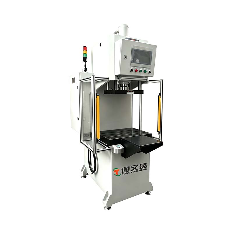 آلة ضغط هيدروليكية CNC ذات عمود واحد بإطار C